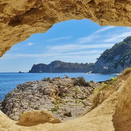 Luxury Overlooking Bay Numm1 Διαμέρισμα Γιαβέα
